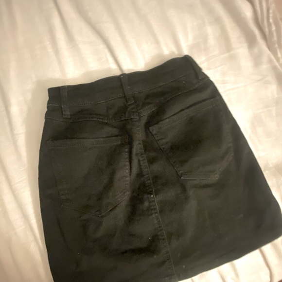 Y2K zip up jean skirt. - Picture 2 of 3